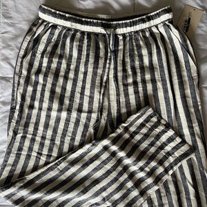Universal Thread Black and White Striped Linen Pants